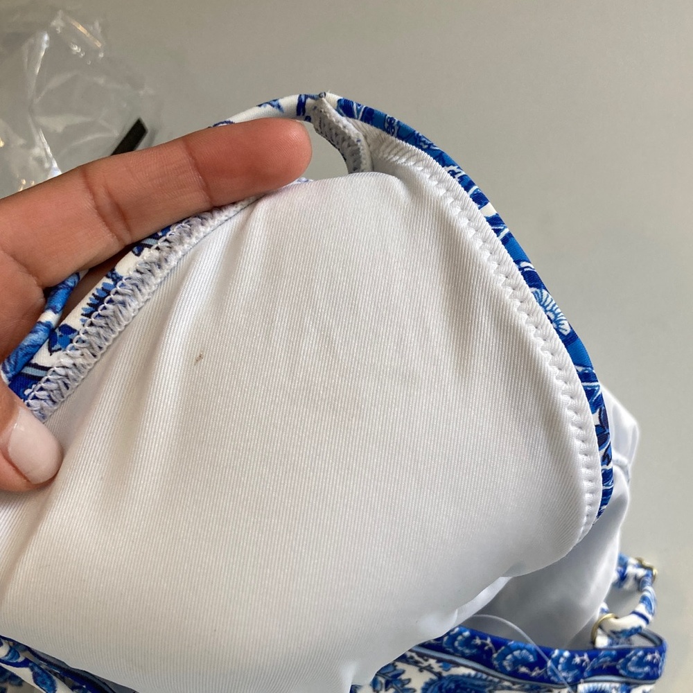 J.Crew Ruched plunge one-piece in bandana block print Blue and White Size 2 - Picture 9 of 9